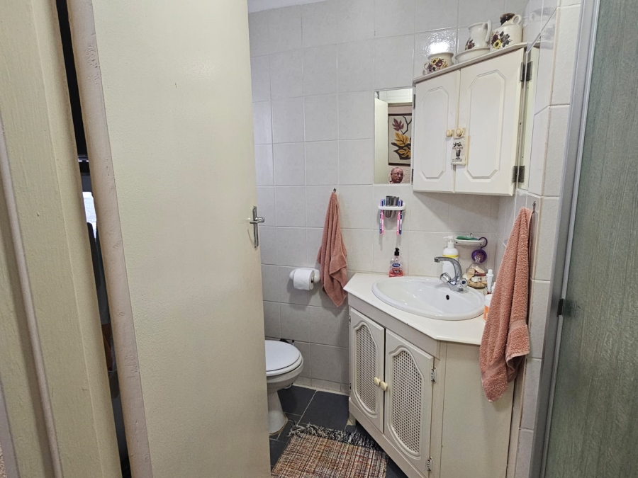 3 Bedroom Property for Sale in Herolds Bay Western Cape
